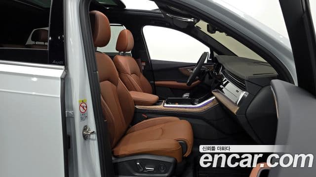 Audi Q7 2025 — Şəkil 10/20