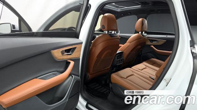 Audi Q7 2025 — Şəkil 12/20