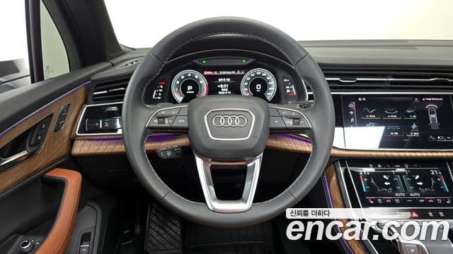 Audi Q7 2025 — Şəkil 13/20