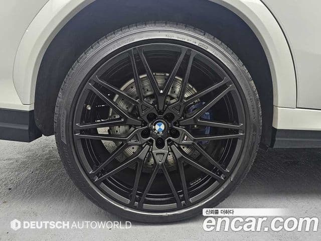 BMW X6M 2021 — Photo 19/20