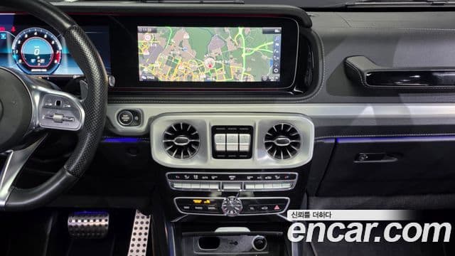 Mercedes-Benz G-Class 2020 — Photo 18/20