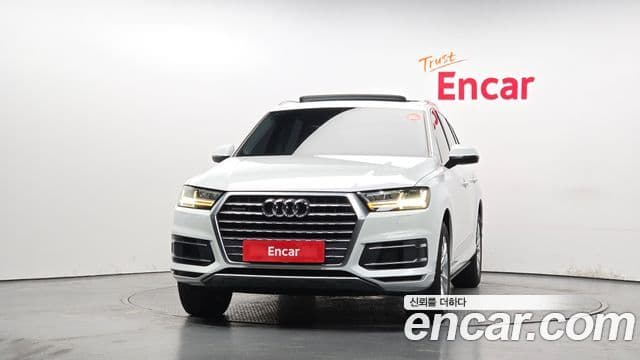 Audi Q7 2019 — Фото 3/20