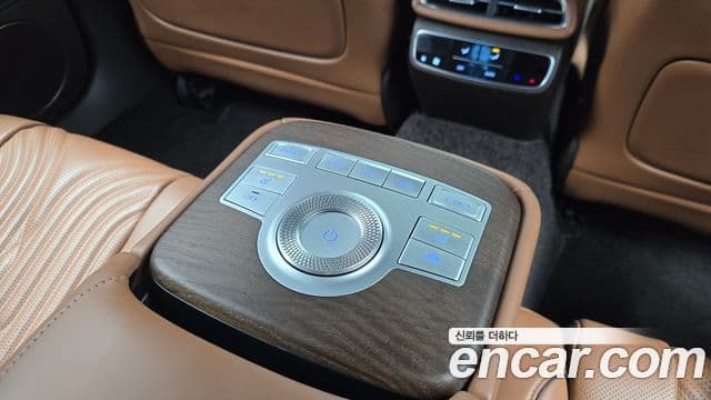 Genesis Electrified G80 2021 — Şəkil 19/20