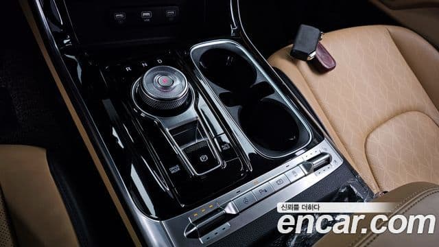 Kia Carnival 2021 — Фото 9/20