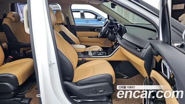 Kia Carnival 2021 — Фото 11/20
