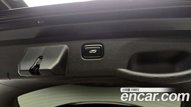 Kia Sportage 2022 — ფოტო 20/20
