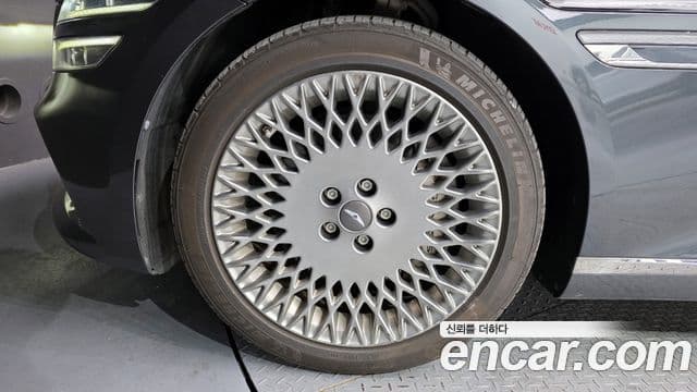 Genesis Electrified G80 2021 — ფოტო 4/20