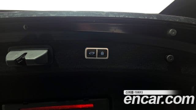 Genesis Electrified G80 2021 — ფოტო 19/20