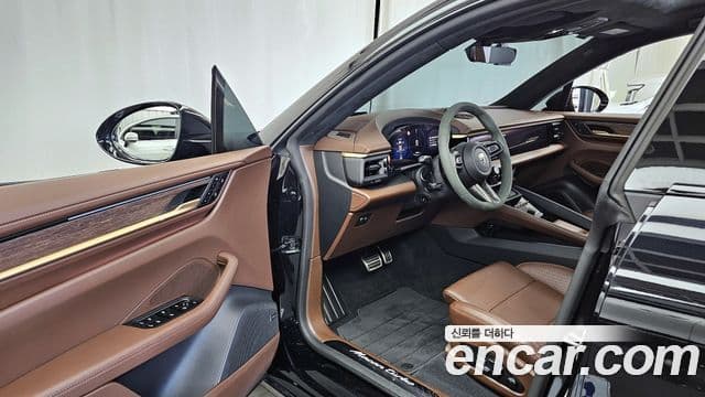 Porsche Macan EV 2025 — ფოტო 6/20