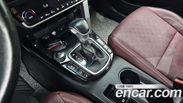 Kia Seltos 2022 — Şəkil 9/20