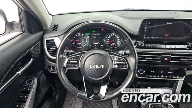 Kia Seltos 2022 — Şəkil 14/20