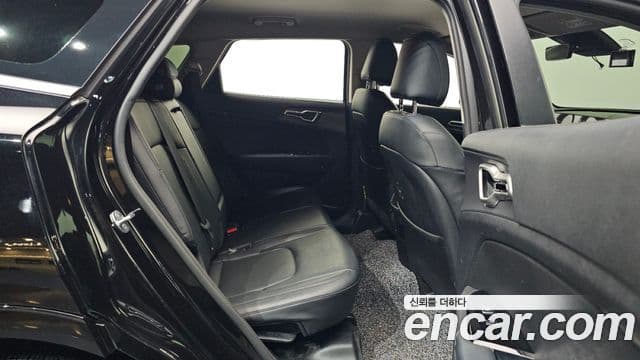 Kia Sportage 2021 — ფოტო 11/20