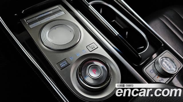 Genesis GV80 2020 — ფოტო 9/20