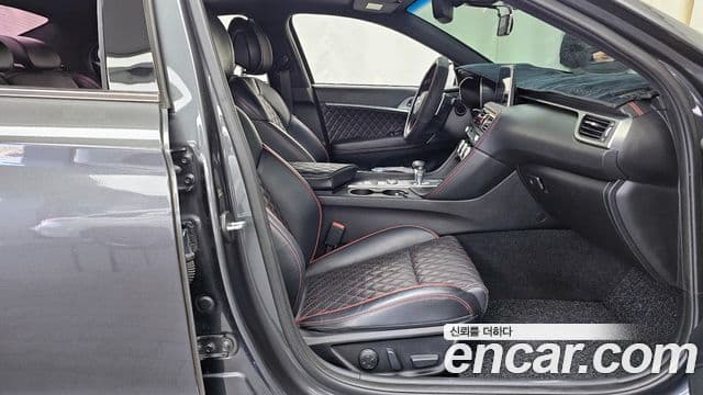 Genesis G70 2018 — ფოტო 11/20