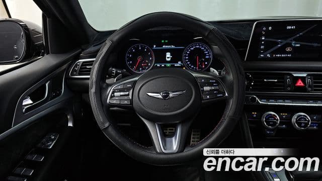 Genesis G70 2018 — ფოტო 13/20