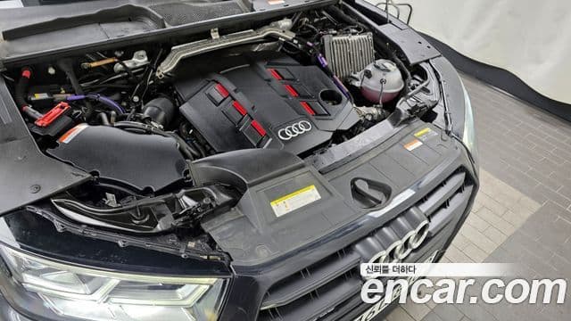 Audi Q5 2020 — ფოტო 5/20