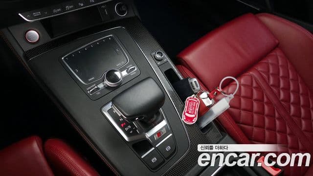Audi Q5 2020 — ფოტო 7/20