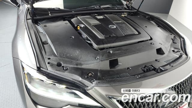 Lexus LS500 2022 — фото 6 из 20