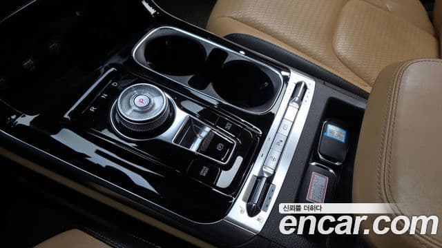 Kia Carnival 2020 — Şəkil 9/20