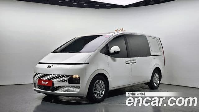 Hyundai Staria 2022 — ფოტო 1/20