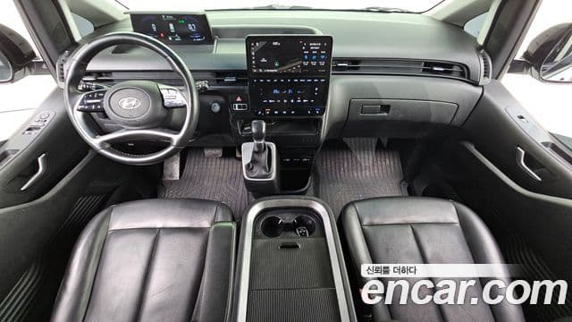 Hyundai Staria 2022 — ფოტო 7/20
