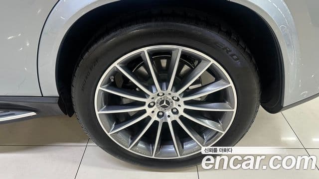 Mercedes-Benz GLE-Class 2025 — ფოტო 5/20