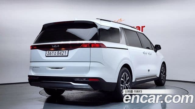Kia Carnival 2022 — Фото 2/20