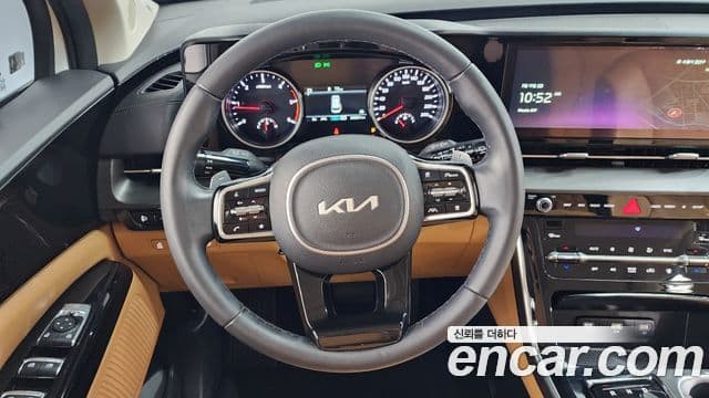Kia Carnival 2022 — Фото 13/20