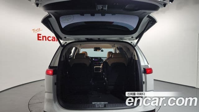 Kia Carnival 2022 — Фото 20/20