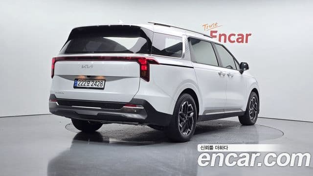 Kia Carnival 2024 — ფოტო 2/20
