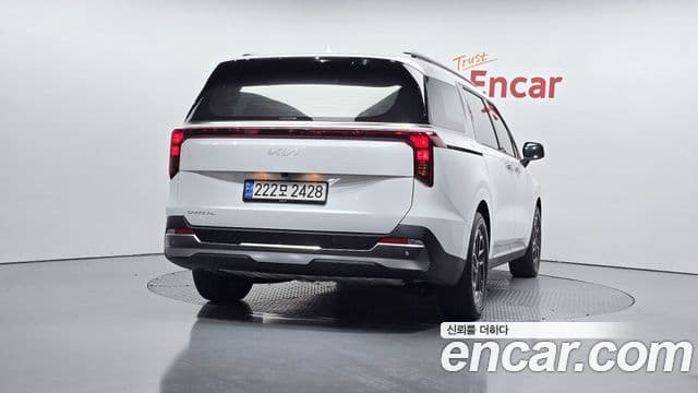 Kia Carnival 2024 — ფოტო 4/20
