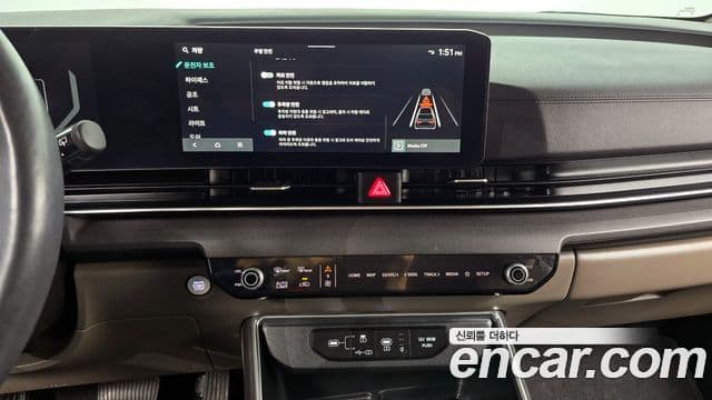 Kia Carnival 2024 — ფოტო 16/20