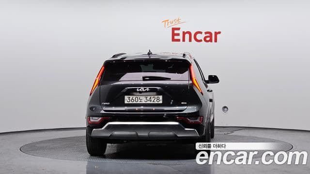 Kia Niro 2022 — ფოტო 4/20