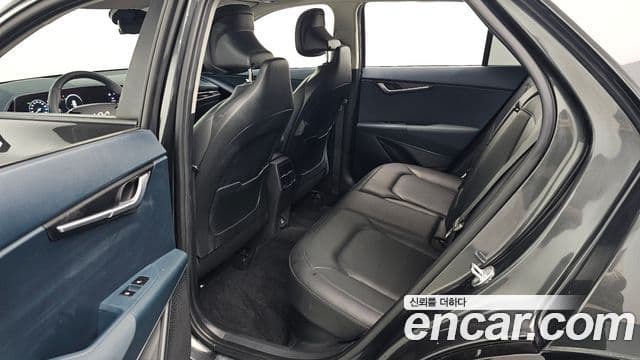 Kia Niro 2022 — ფოტო 12/20