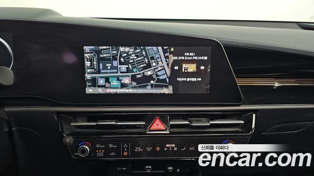 Kia Niro 2022 — ფოტო 14/20