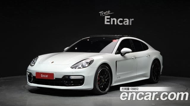 Porsche Panamera 2020 — ფოტო 1/20