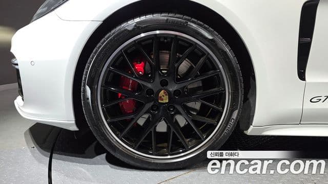 Porsche Panamera 2020 — фото 5 из 20