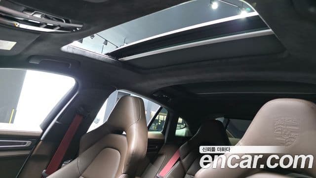 Porsche Panamera 2020 — ფოტო 20/20