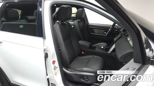 Land Rover Discovery Sport 2025 — ფოტო 12/20
