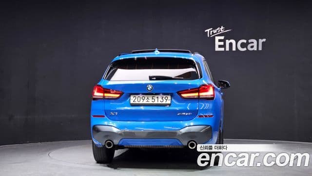 BMW X1 2022 — ფოტო 16/20