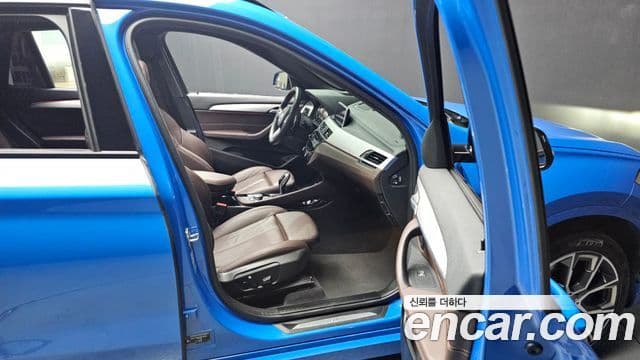 BMW X1 2022 — ფოტო 10/20