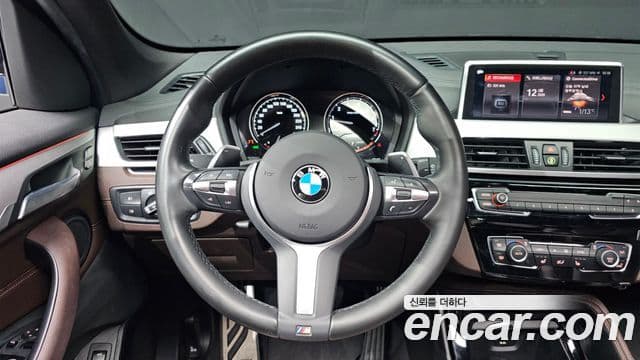 BMW X1 2022 — ფოტო 15/20