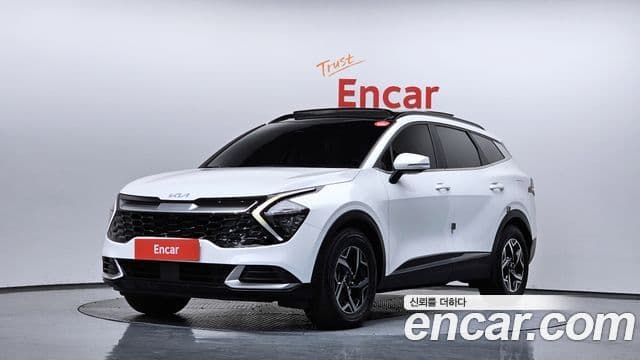 Kia Sportage 2021 — Фото 1/20