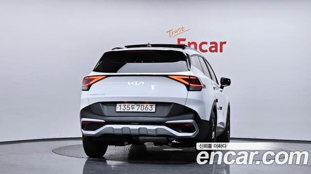 Kia Sportage 2021 — Фото 4/20