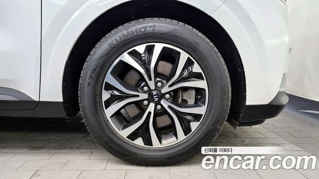 Kia Carnival 2021 — Şəkil 13/20