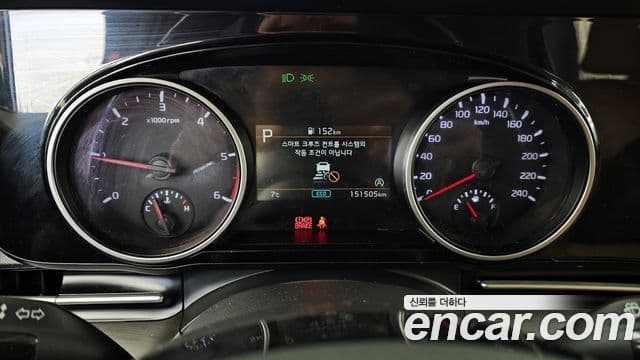 Kia Carnival 2021 — Şəkil 11/20