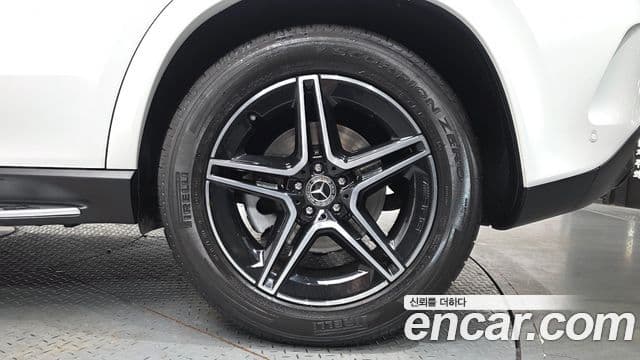 Mercedes-Benz GLE-Class 2021 — ფოტო 5/20