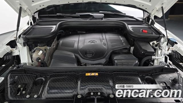 Mercedes-Benz GLE-Class 2021 — ფოტო 6/20