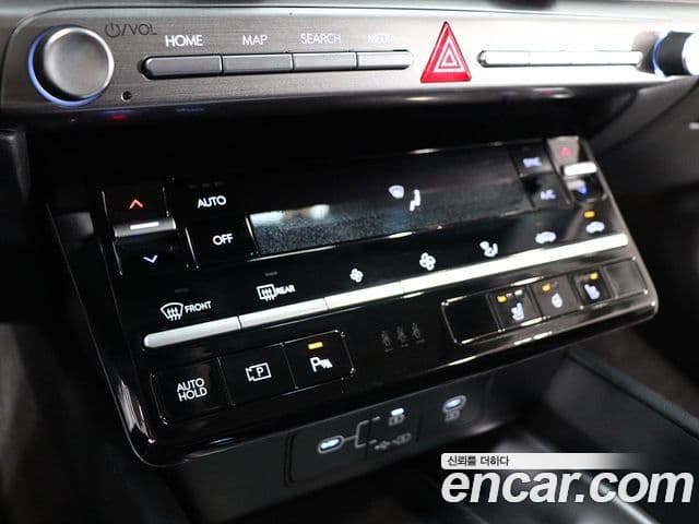 Hyundai Grandeur Hybrid 2024 — Photo 9/20