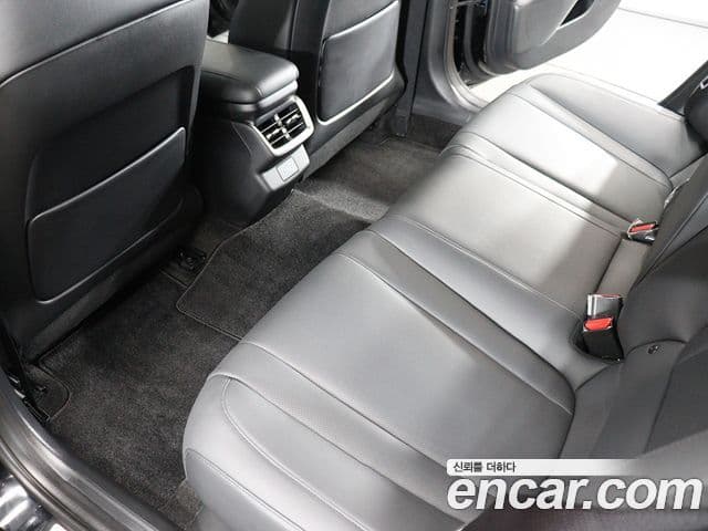 Hyundai Grandeur Hybrid 2024 — Photo 13/20